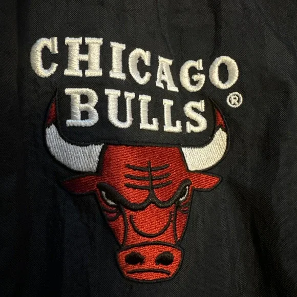Champion Chicago Bulls VTG Court‎ Jacket Sz Large Basketball Zip Black Red Y2K